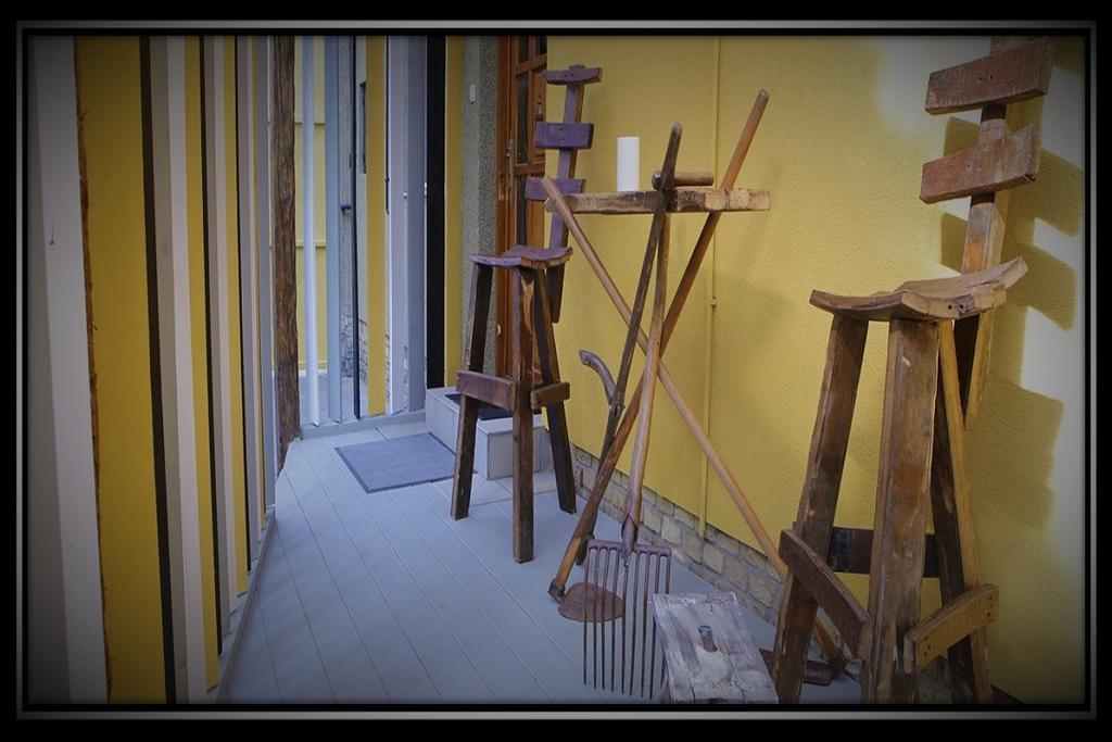 Apartamento Happy Colours In Old Town Kecskemét Exterior foto