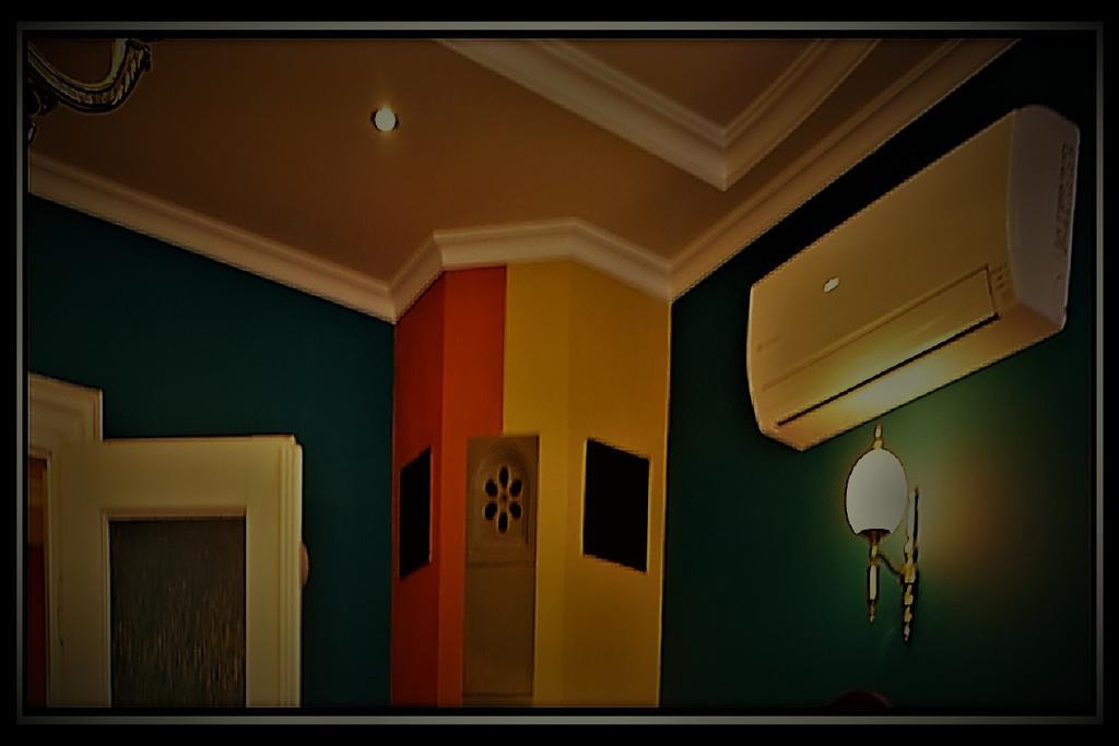 Apartamento Happy Colours In Old Town Kecskemét Exterior foto
