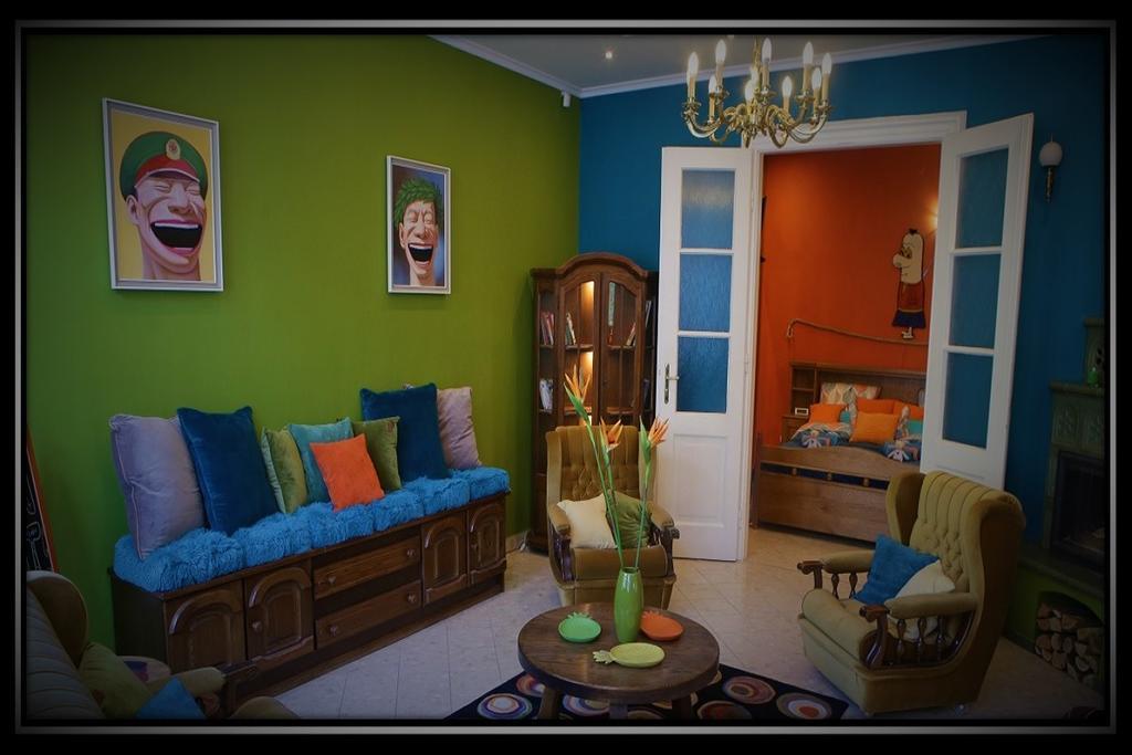 Apartamento Happy Colours In Old Town Kecskemét Exterior foto